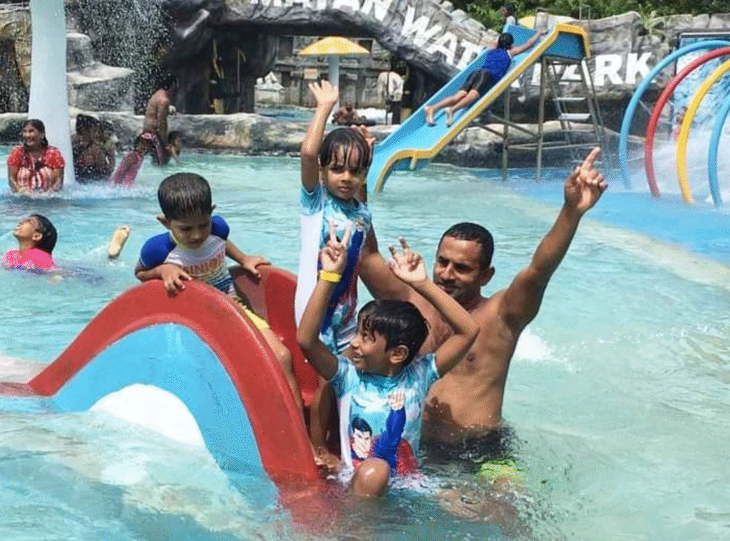 Kiddie Pools & Mini Slides